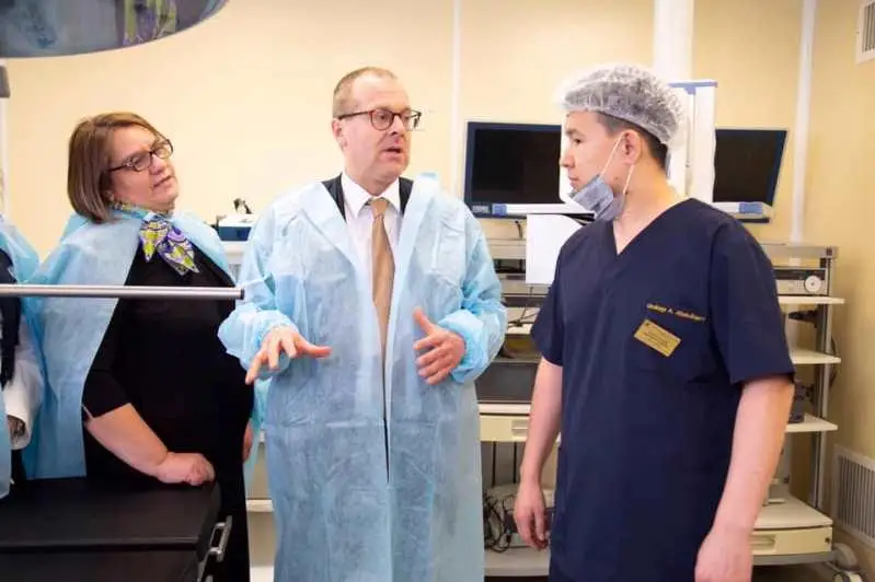 د د س ۇ ەۋروپالىق وڭىرلىك بيۋروسىنىڭ ديرەكتورى قازاقستانداعى مەديتسينا نىساندارىن ارالادى