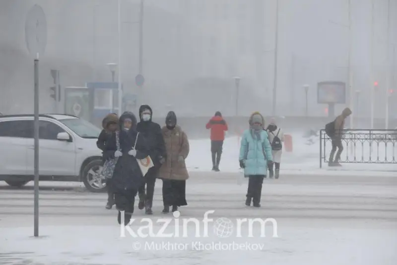 Штормовая погода объявлена в 13 регионах Казахстана