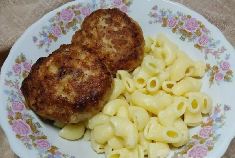 Девять детей отравились в школьной столовой в Павлодарской области