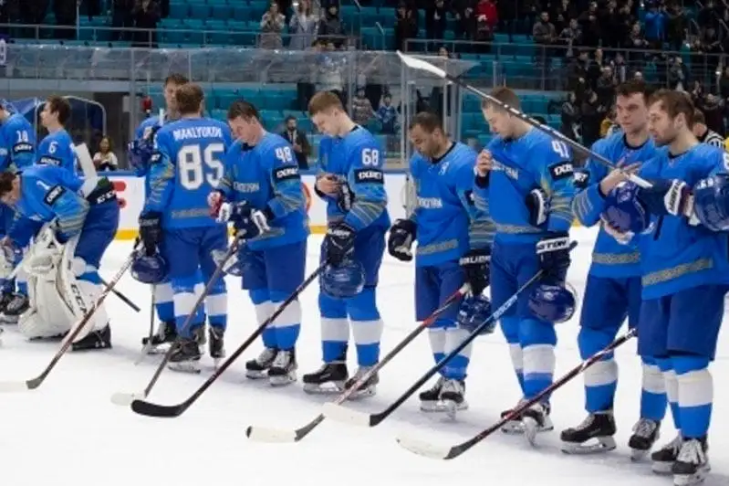 Объявили состав сборной Казахстана на ЧМ-2022 по хоккею