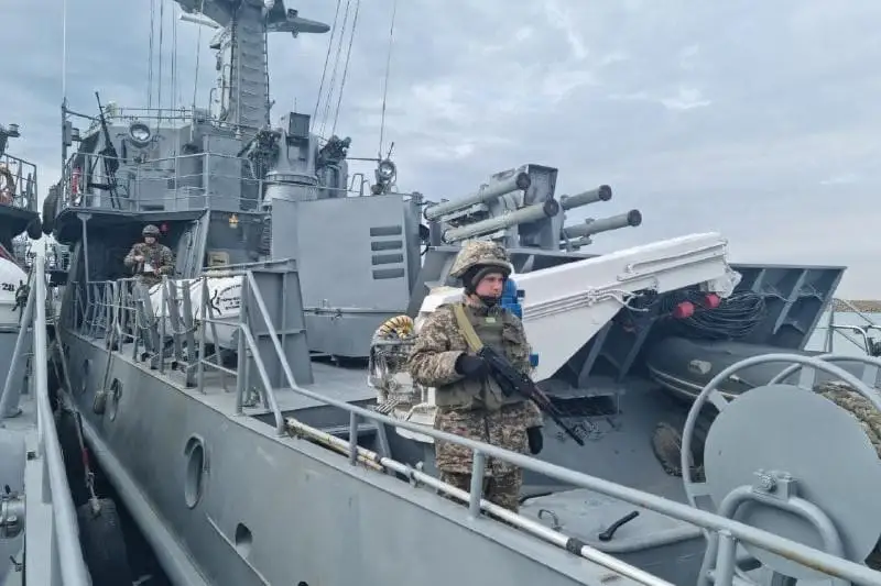 На Каспии проходит учение Военно-морских сил Казахстана