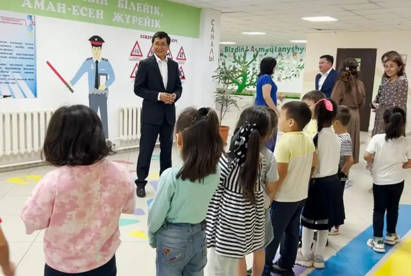Асхат Аймагамбетов проверил готовность школ к новому учебному году