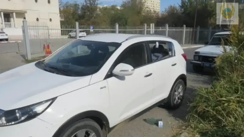 اتىراۋدا كولىكتەن 2 ميلليون تەڭگە ۇرلاپ كەتكەندەر ۇستالعان ءساتتىڭ ۆيدەوسى تارادى