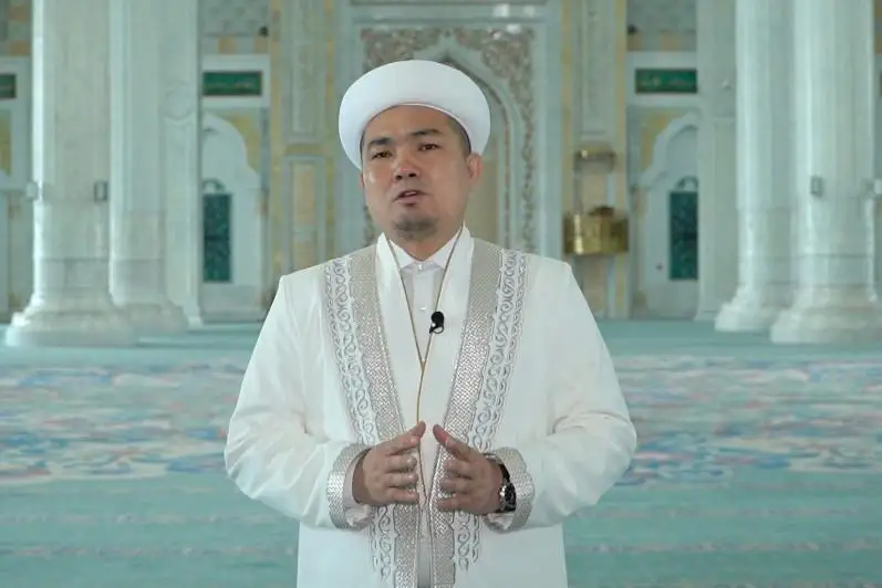 ەلوردانىڭ باس يمامى ورازا ايتتى ۇيدە قارسى الۋعا شاقىردى