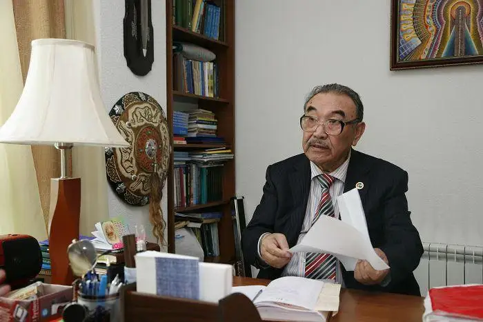 بارشا قازاقتىڭ باس رەداكتورى