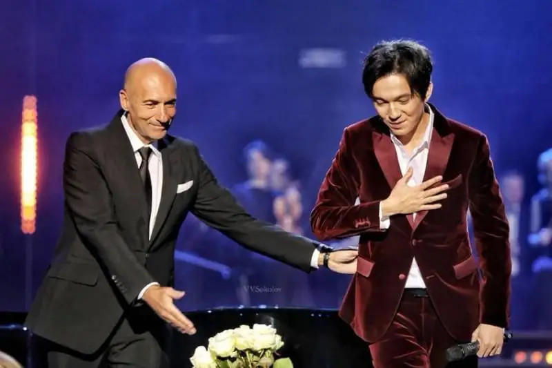 ديماش قۇدايبەرگەن مەن يگور كرۋتوي جاڭا اندەرىن ۇسىنادى