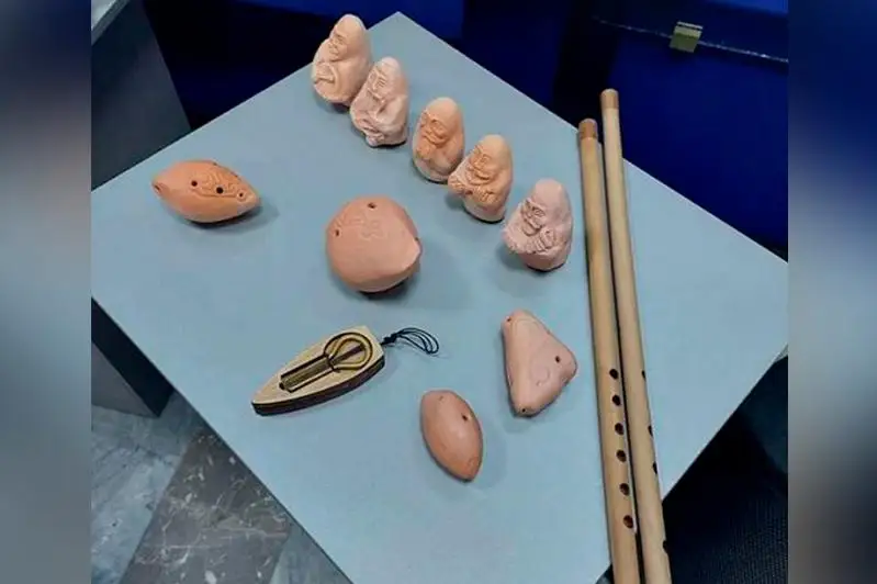 Жезказганский музей пополнился 15 этническими музыкальными инструментами