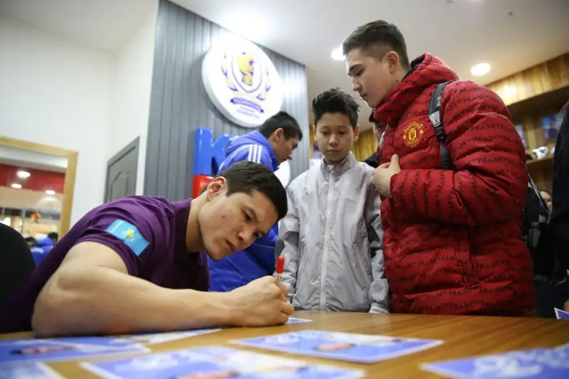 Данияр Елеусінов қазақстандық жанкүйерлерімен қоштасты