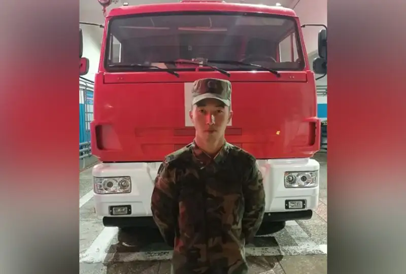 Pavlodarlyq qutqarýshy adamdardy órt sóndirýshiler kelgenge deıin qutqardy