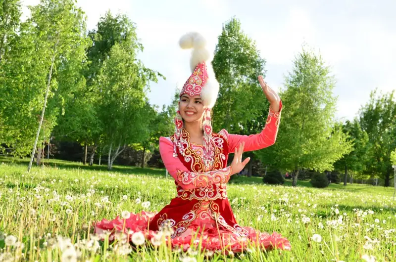 ءاربىر قىز ءبىلۋى ءتيىس قۇپيالار