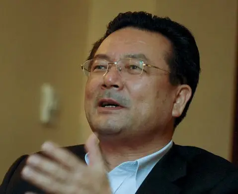 ميللياردقا تانىمال قازاق جازۋشىسى