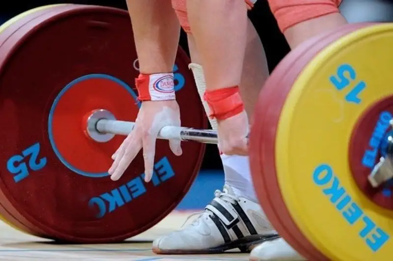 قازاقستاندىق سپورتشى اۋىر اتلەتيكادان الەم كۋبوگىندا «التىن» الدى