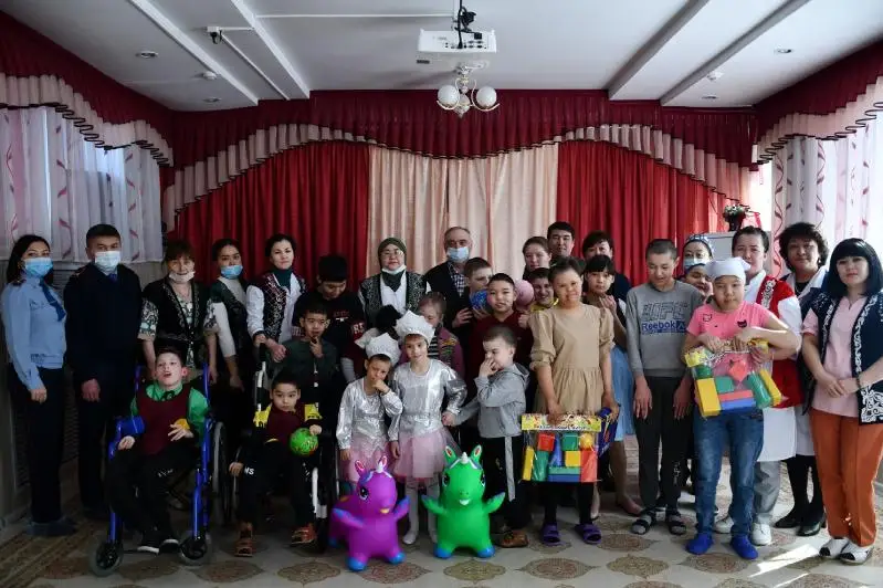 Благотворительную акцию накануне Наурыза провели в Акмолинской области