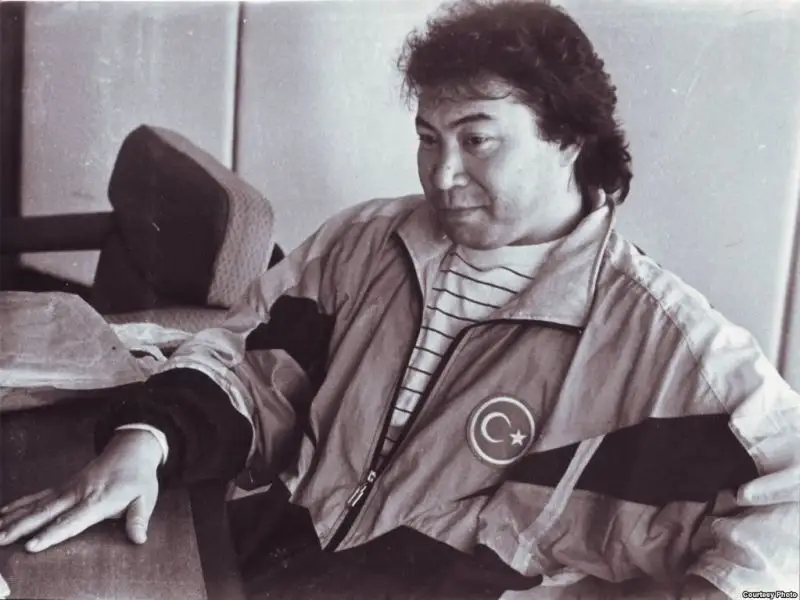 مۇستافا وزتۇرىك: قازاقستانعا تاۋەلسىزدىك وڭاي تيمەيدى