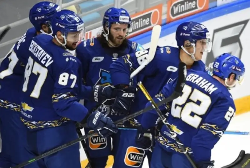 Hokkeı: «Barys» elordada «Sıbır» komandasynan basym tústi