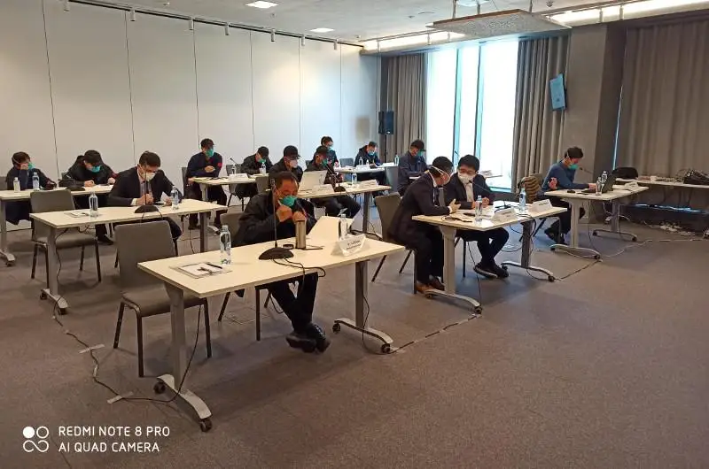 ۆيرۋسپەن كۇرەستە ءبىز بىرگەمىز - قىتاي دارىگەرلەرى