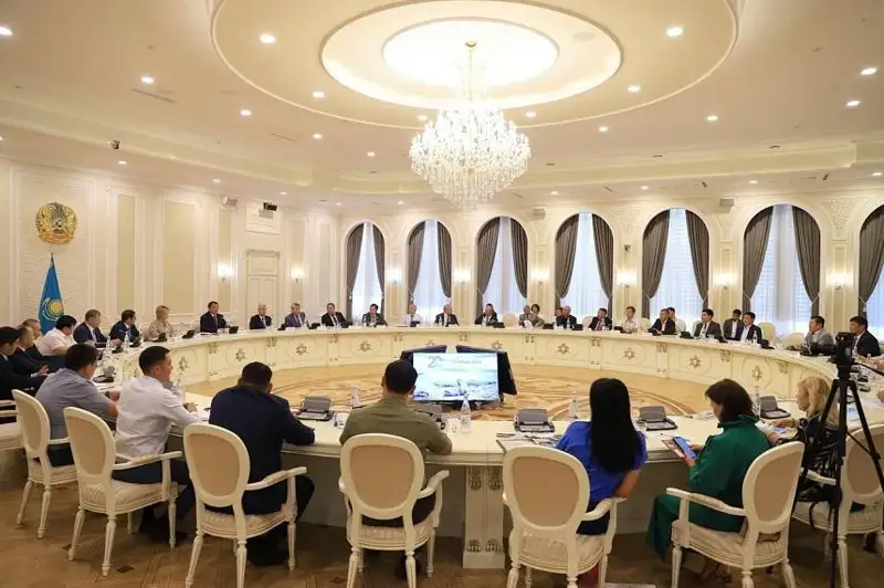 Пути решения проблем Каспия обсудили в Актау сенаторы