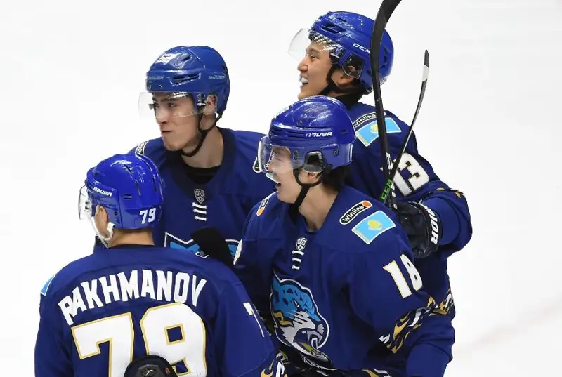 «Барыс» переиграл «Нефтехимик» на Кубке Президента РК