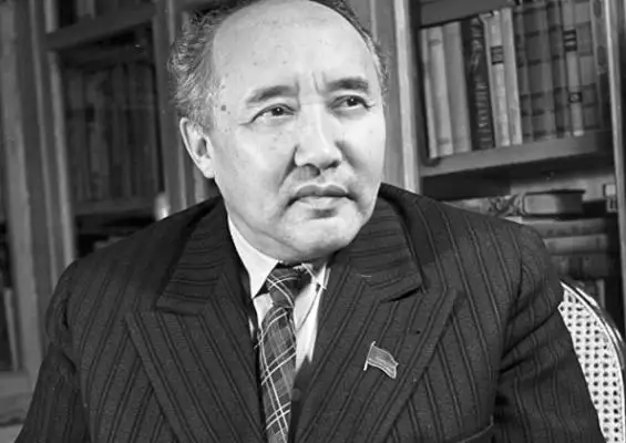 سۇلتانحان اققۇل: «اباي جولى» رومانى مۇحتار اۋەزوۆتىڭ يدەياسى ەمەس