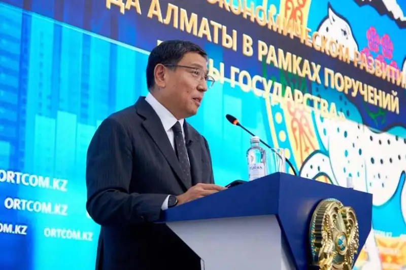 Аким Алматы назвал размер своей зарплаты