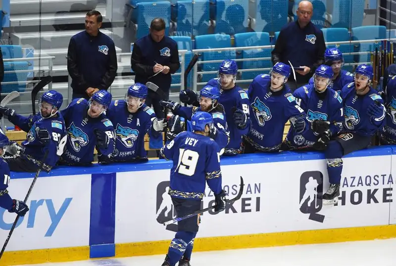 Хоккейный клуб «Барыс» сыграет с «Металлургом» за первое место на Кубке Президента РК