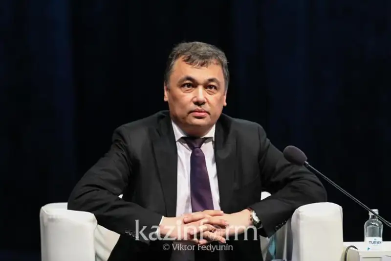 Mınıstr BAQ-tyń túpki benefıtsıaryn ashý týraly pikir bildirdi
