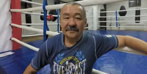 ت. ەدىلوۆ: ءبىزدىڭ بوكسشىلاردىڭ كوزىندە وت جوق