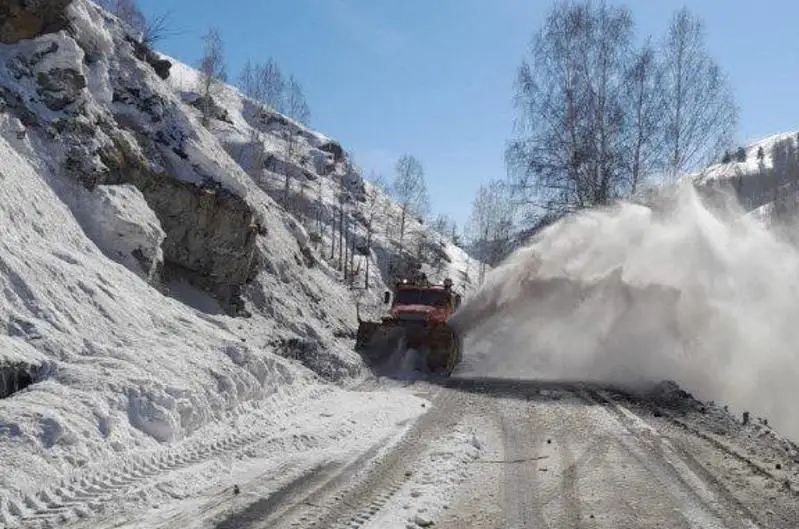 58 профилактических спусков лавин провели в ВКО