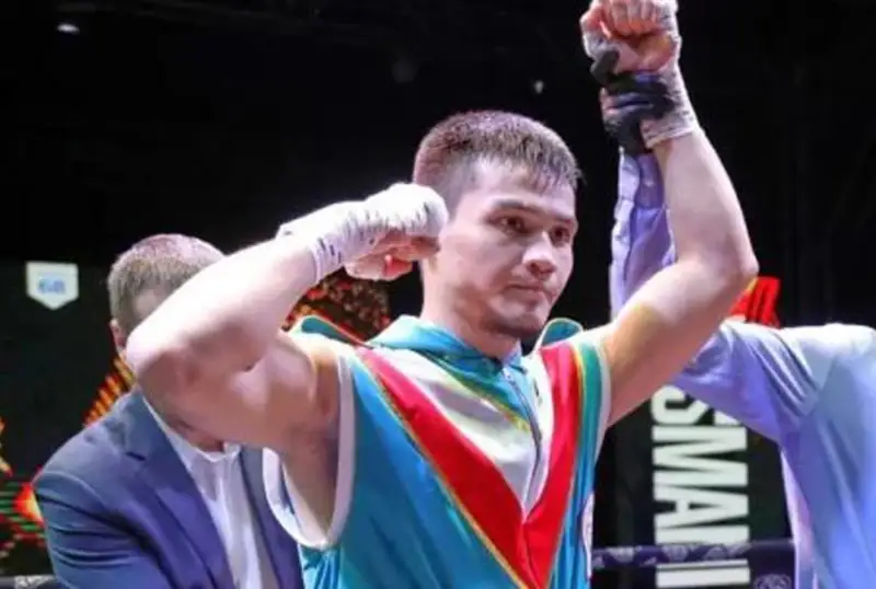 Казахстанский боксер проведет бой за титул WBC против непобежденного соперника