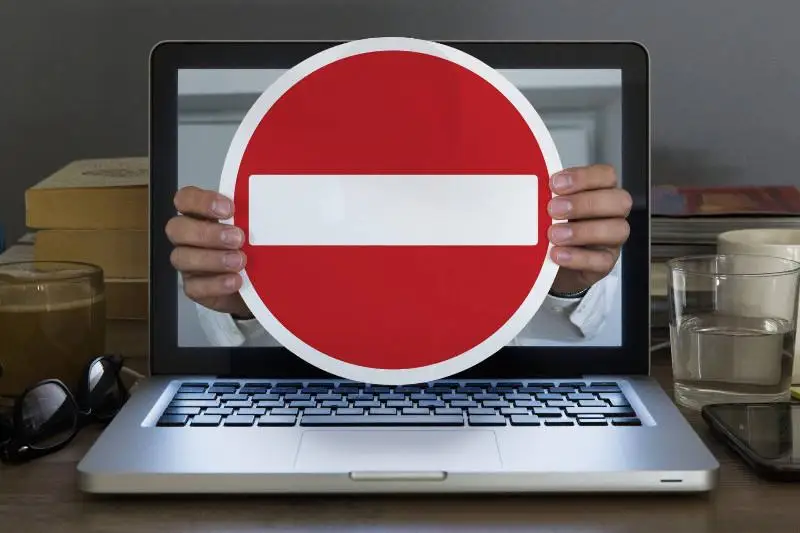 ينتەرنەتتەگى تەرىس سيپاتتاعى ماتەريالداردىڭ 90 پايىزى لاڭكەستىكتى ناسيحاتتاۋعا ارنالعان