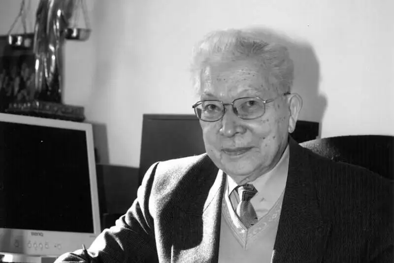 سالىق زيمانوۆتىڭ ءومىرى تۋرالى دەرەكتى فيلم تۇسىرىلەدى