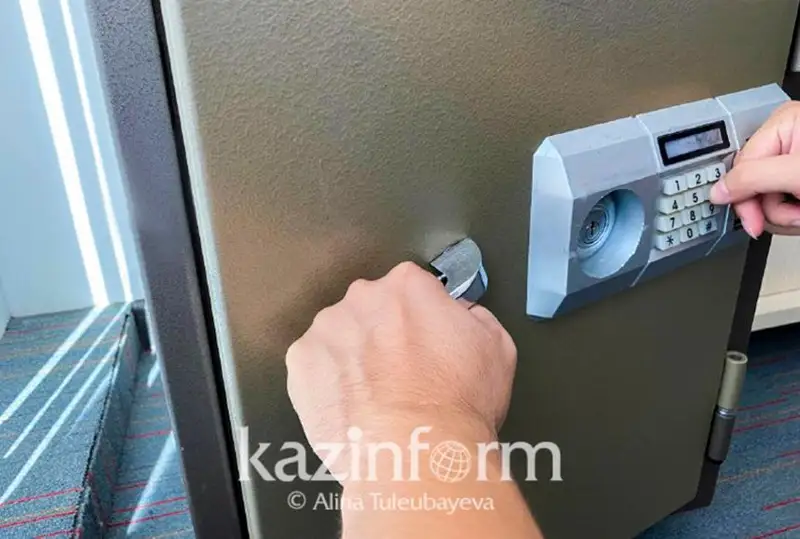 Житель ВКО украл 3,5 млн из сейфа пенсионера