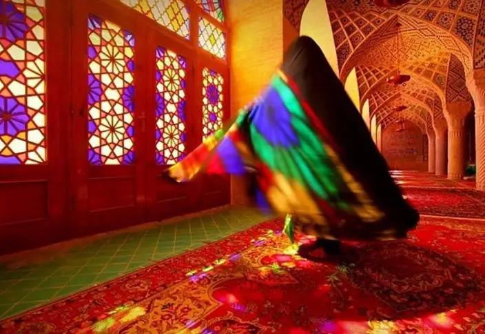 شىر كوبەلەك اينالعان تۇستەر...