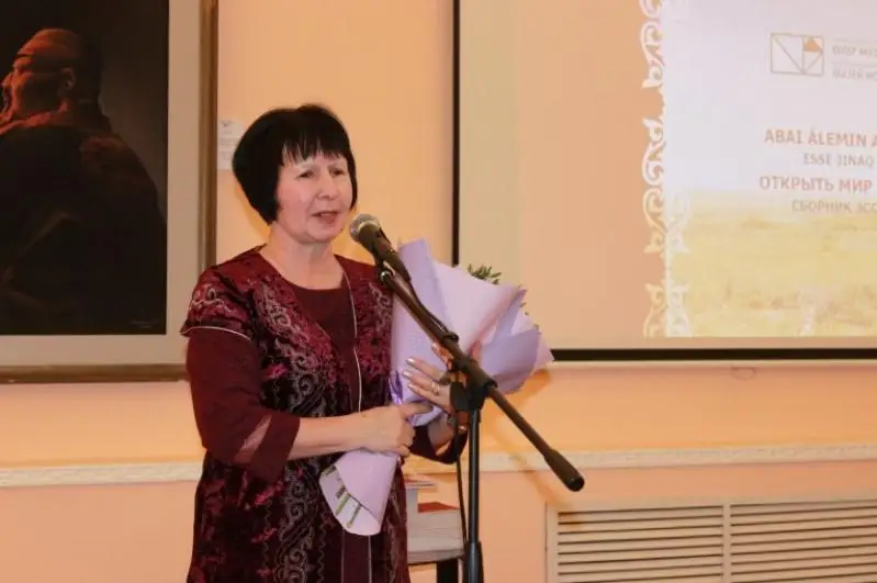 وسكەمەندە «اباي الەمىن اشۋ» كىتابىنىڭ تۇساۋكەسەرى ءوتتى