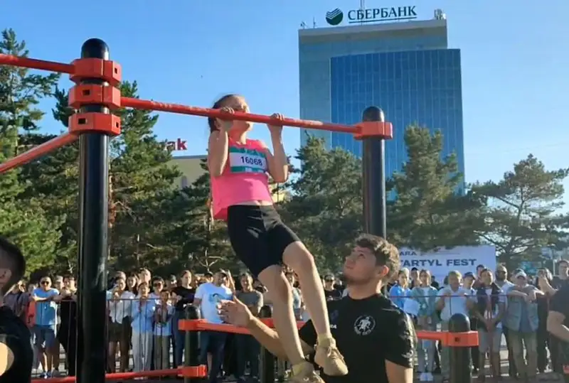 Qostanaıdaǵy Tartyl Fest festıvaline qyzdar da qatysyp jatyr