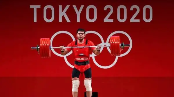 اۋىر اتلەتيكا: وزبەكستاندىق سپورتشى وليمپيادادا رەكورد جاڭارتتى