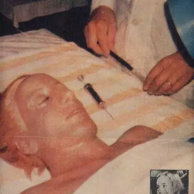 Три года спустя, боевики-антиперонисты украли ее мумифицированное тело, о котором в последствии не было ничего известно в течение 15 лет.