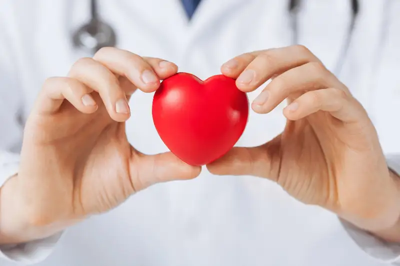 جۇرەگىڭىزدىڭ توقتاپ قالۋى مۇمكىن ەكەنىنىڭ 11 بەلگىسى