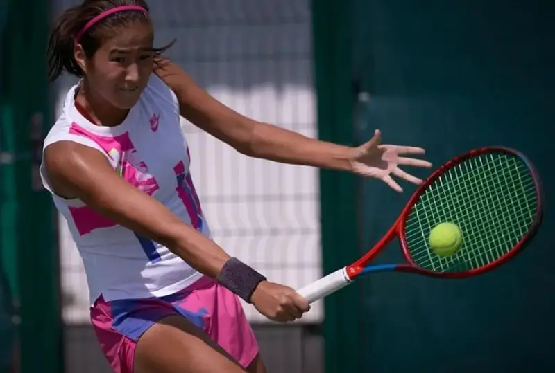 Казахстанские теннисистки вышли в полуфинал домашнего турнира в Шымкенте