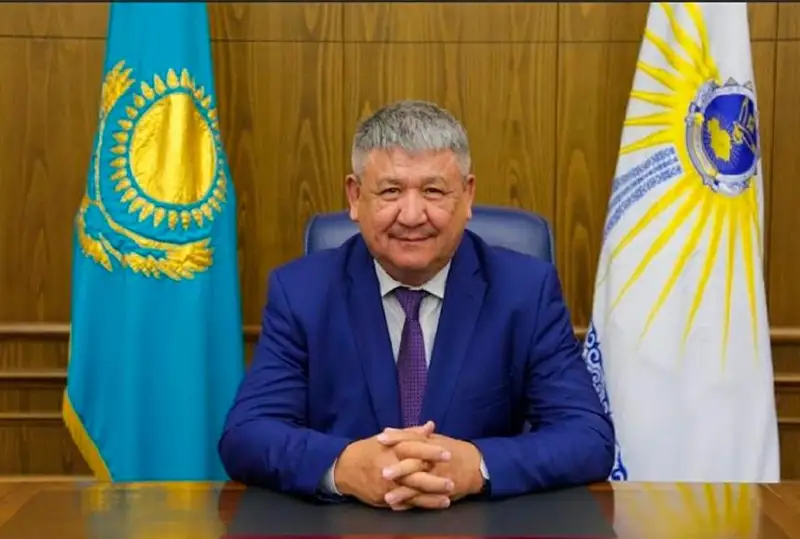 Адылгазы Бергенев освобожден от должности члена Счетного комитета