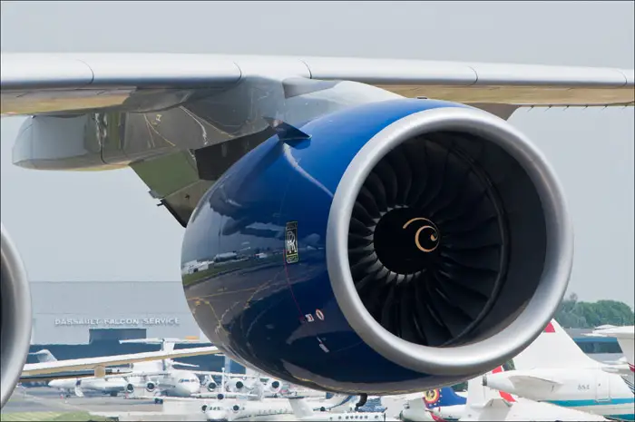 British_Airways_Airbus_A380-841_F-WWSK_PAS_2013_04_Trent_970_engine