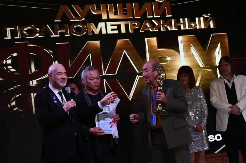 حالىقارالىق فەستيۆالدە «شىراقشى» فيلمى ەكى جۇلدەگە يە بولدى