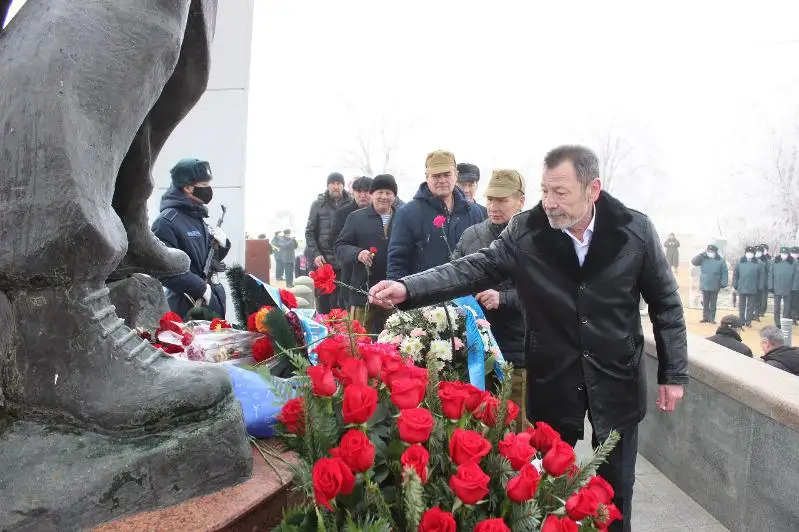 Память воинов-афганцев почтили в Атырау