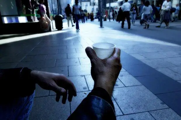 Число живущих за чертой бедности людей возросло в Италии