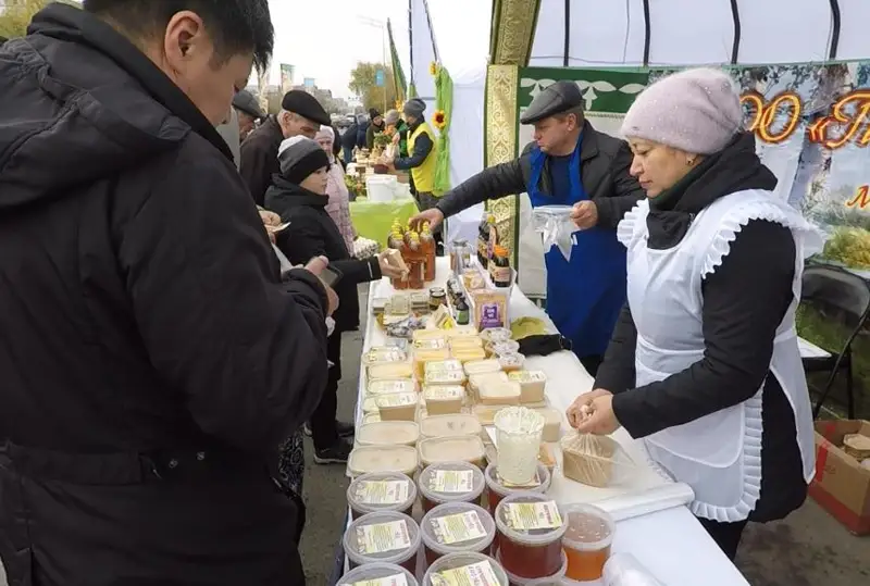Petropavldaǵy aýyl sharýashylyǵy jármeńkesine 1,1 myń tonna ónim ákelindi