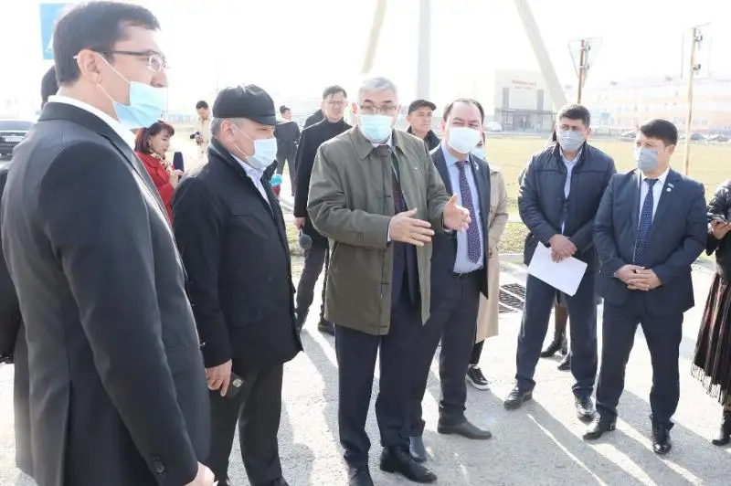 Májilis depýtattary Túrkistan oblysyndaǵy problemaly nysandarǵa bardy