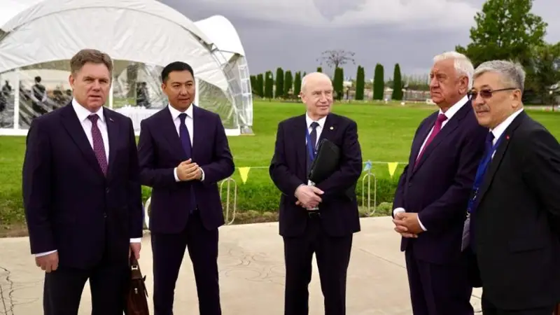 Молодежь озвучила инициативы на деловом завтраке с вице-премьерами стран ЕАЭС