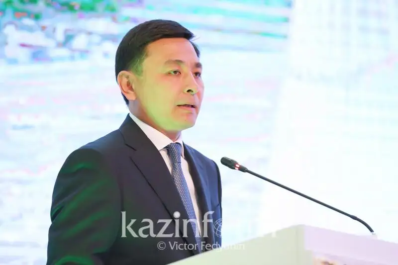 التاي كولگىنوۆ گارۆارد ۋنيۆەرسيتەتىنىڭ ستۋدەنتتەرىن ەلورداعا جۇمىس ىستەۋگە شاقىردى