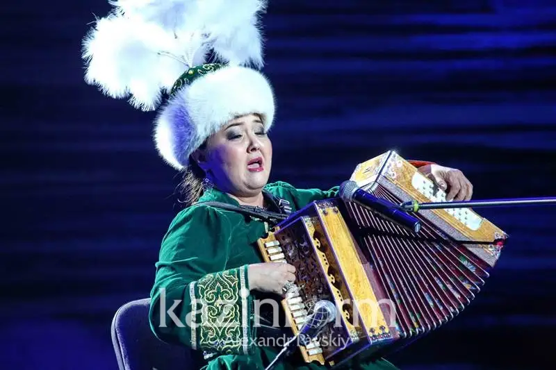 Жыршы Ұлжан Байбосыноваға Францияның ордені табыс етілді