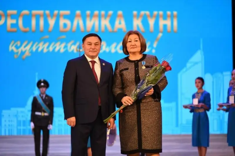Госнаграды получили акмолинцы ко Дню Республики
